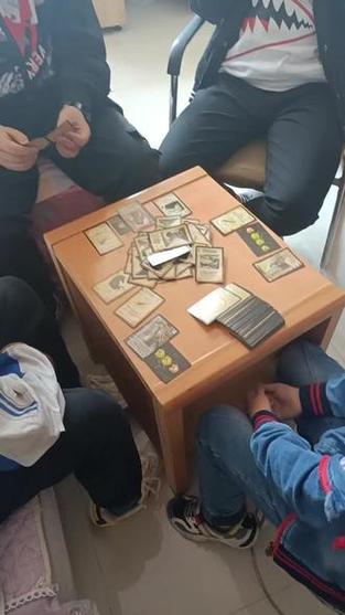 澳门研究生一码资料,和政务大厅上班打扑克与政务大厅上班可以玩手机吗